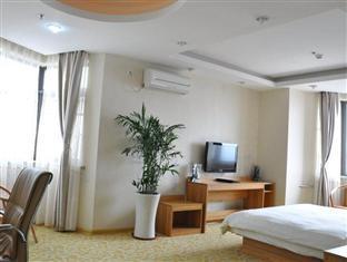 Super 8 Hotel Qingdao Railway Station Gui Zhou Road Buitenkant foto