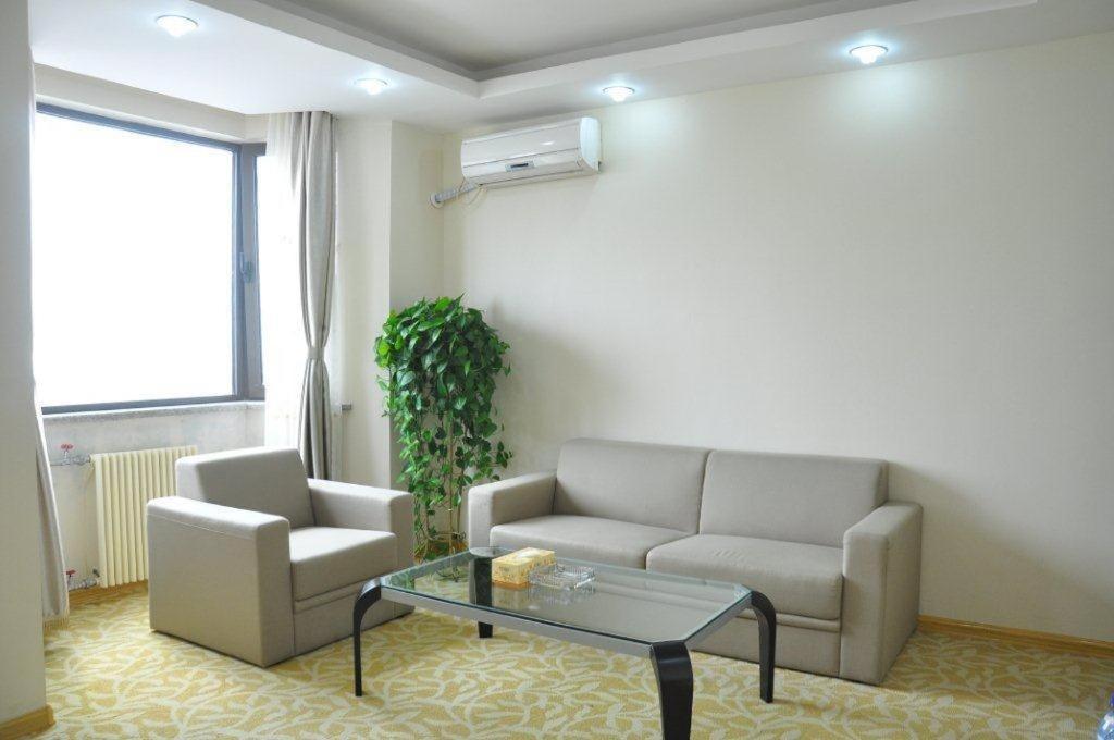Super 8 Hotel Qingdao Railway Station Gui Zhou Road Buitenkant foto